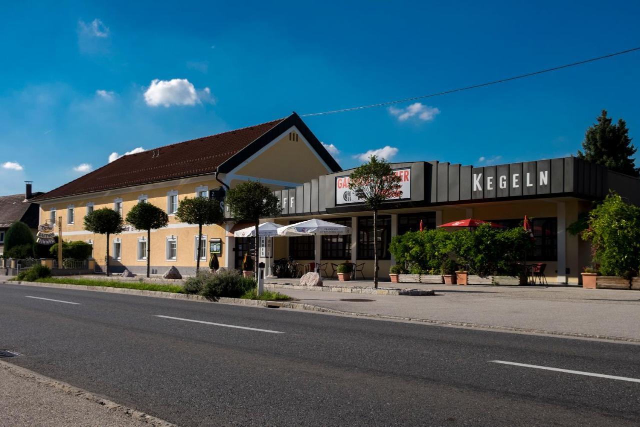 Gaestehaus Stoegmueller Asten Exterior foto